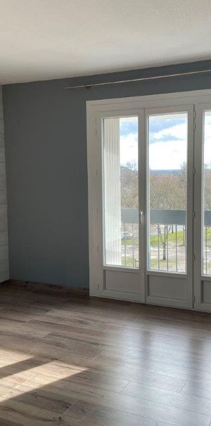 Location Appartement 3 pièces 72m² - Photo 1