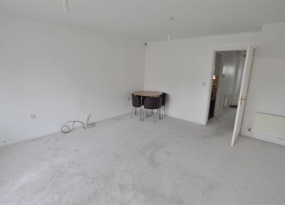 3 bedroom house - semi-detached to rent - Photo 1