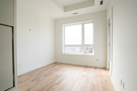 For Lease - 3250 Carding Mill Trail Unit# 505, Oakville, Ontario - Photo 3