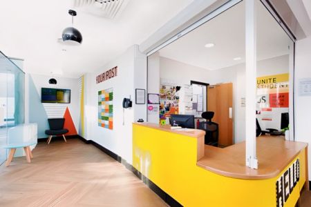 Extra Large Ensuite: Three Bed Flat - Photo 5