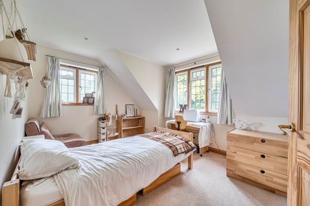 4 bedroom detached house to rent - Photo 3