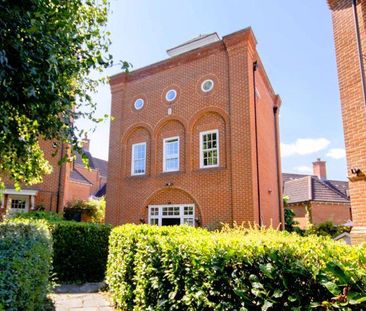 4 bedroom detached house to rent - Photo 4