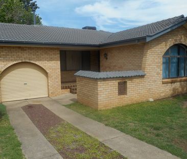 3 BEDROOM HOUSE SOUTH TAMWORTH - Photo 5