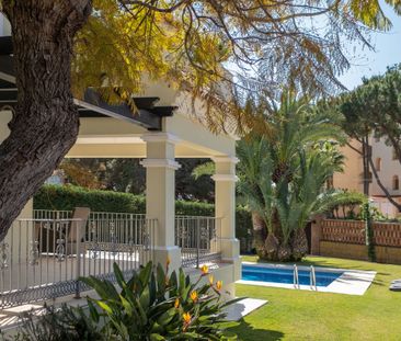 Detached Villa · Elviria - Photo 2