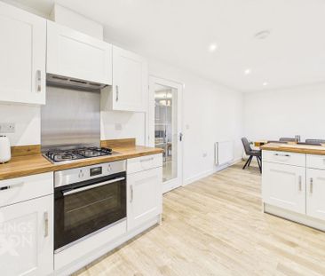 4 bedroom detached house to rent - Photo 6