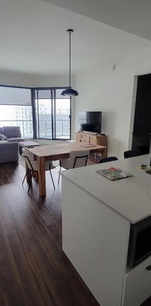 Superbe Condo 2 chambres prestige Le Huppé Situé tout prêt des galleries de la capitale - Cession de bail - Photo 1