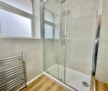 3 bedroom semi-detached house to rent - Photo 6