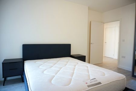 Chamberlain Court, Green St, London, E13 9AX - Photo 4