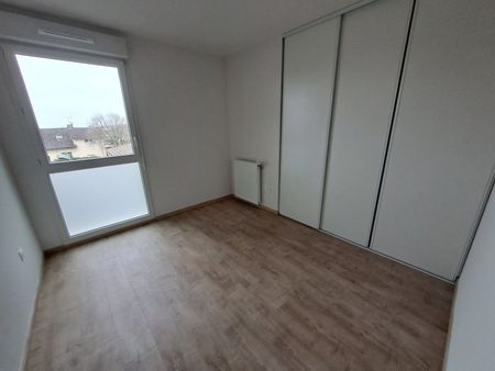 Location Appartement 3 pièces 66m² EAUNES 31600 - Photo 3