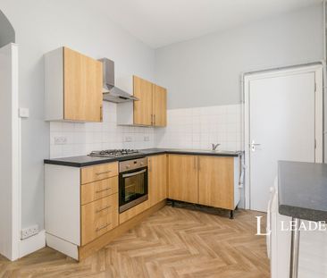 1 bedroom room to rent The Crescent - Photo 3