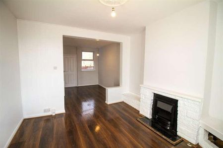 Vernon Road, Nottingham, NG6 - Photo 2