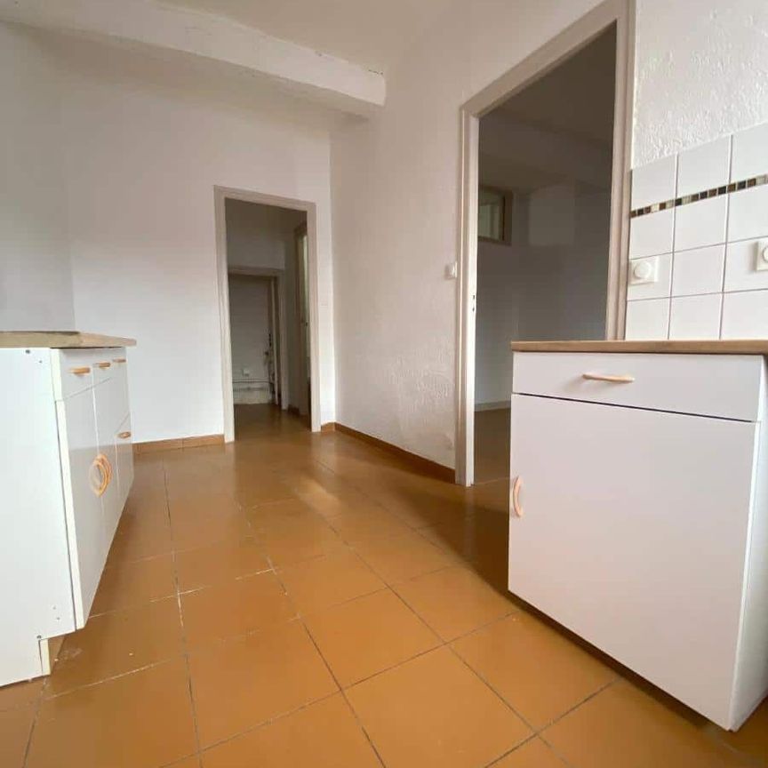 Appartement 2 pièces à louer à THUIR - Photo 1