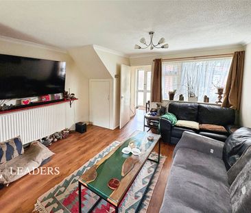 3 bedroom house to rent Greenfields, Earith, Huntingdon, Cambridges... - Photo 2