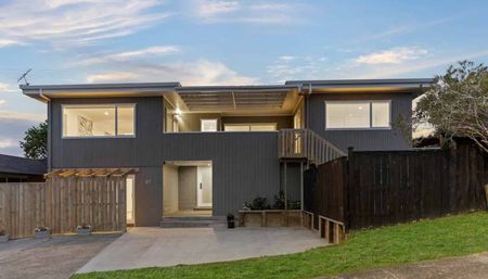 The Perfect Family Home! - Photo 5