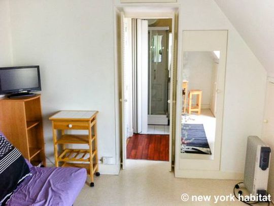 Logement à Paris, Location meublée - Photo 1