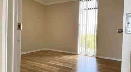 SPACIOUS 2 BEDROOM UNIT - Photo 2