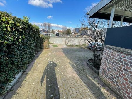 Ruim gelijkvloers appartement met centrumligging en private inkom - Foto 5