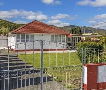 Secure 3BR plus Sunroom in Taita, Lower Hutt - Photo 1