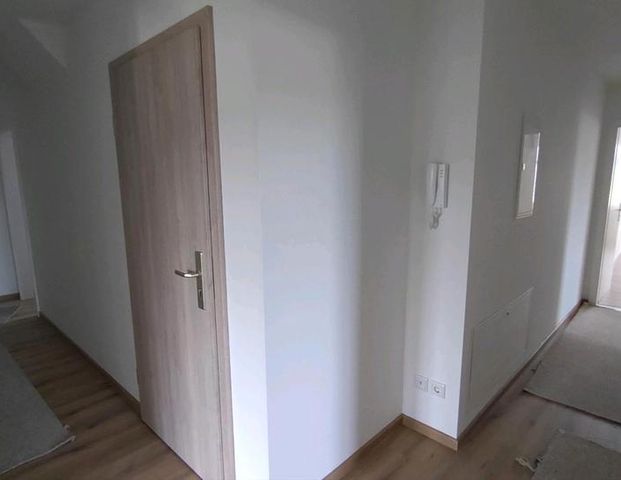 4-Raum- Wohnung 115 qm in 09380 Thalheim , Dachgeschoss - Foto 1