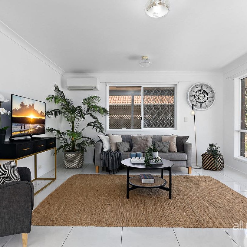 Modern and Low-maintenance Home - Photo 1