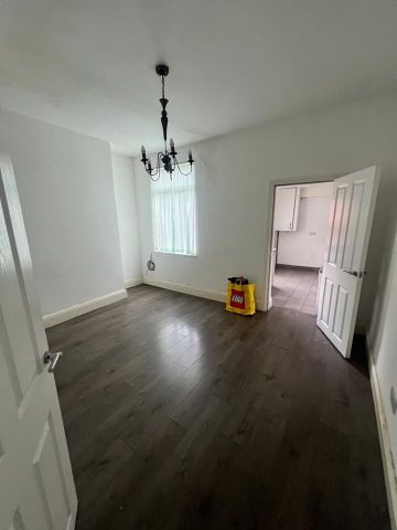 3 Bed Terraced House, Beeley St, M6 - Photo 5