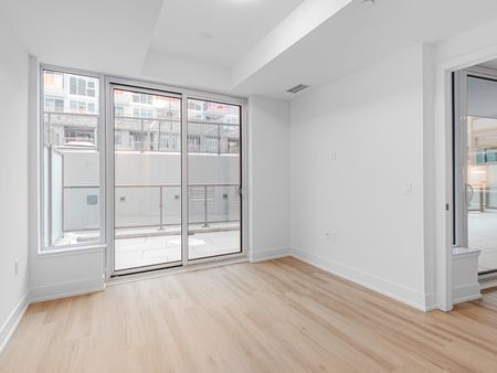 For Lease - 333 Sunseeker Avenue Unit# 138, Innisfil, Ontario - Photo 2