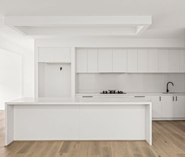 Contemporary Comfort in a Brand-New Family Home - Photo 1