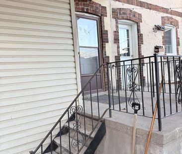 For Lease - 241 Dunraven Drive Unit# Main, Toronto, Ontario - Photo 4