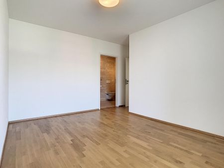 Beautiful 4.5 room through apartment with 2 balconies - Photo 3