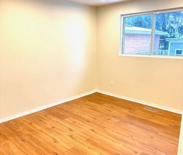 For Lease - 93 Hill Drive, Aurora, Ontario - Photo 1