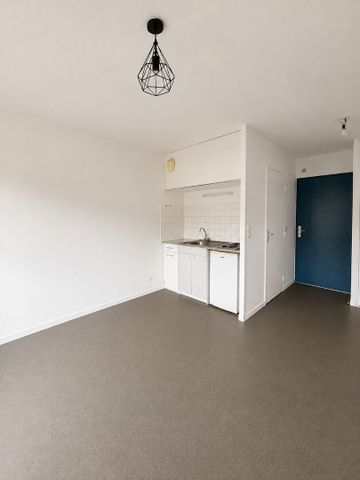 Location Appartement 1 pièce 21m² - Photo 2
