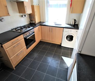 Beechwood Mount, Burley, LS4 2NQ, Leeds - Photo 6