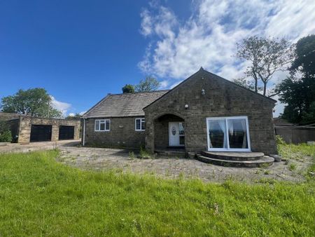 5 bedroom detached house to rent - Photo 2