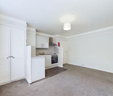 1 bedroom ground floor flat to rent - Photo 6