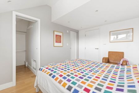 Price £5,350 pcm - Available Now - Furnished - Photo 4