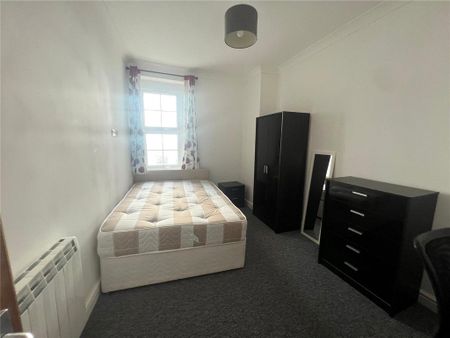 6 bedroom terraced house to rent - Photo 4