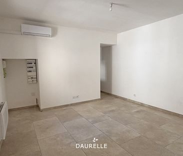 Location Appartement 2 pièces 37m² CHATEAURENARD 13160 - Photo 6
