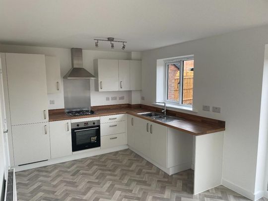 3 bedroom detached house to rent - Photo 1