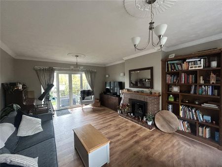 4 bedroom bungalow to rent - Photo 3