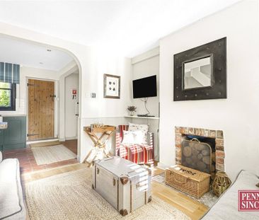 2 bedroom end of terrace house to rent - Photo 2