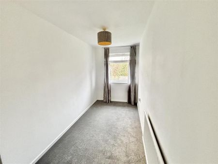 2 bedroom maisonette to rent - Photo 4