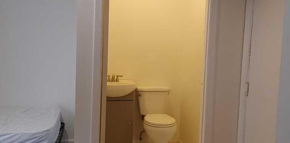 Studio à louer - Photo 2