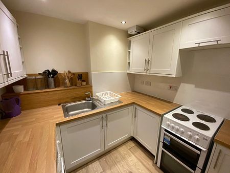 Teviot Place, Old Town, Edinburgh, EH1 2QZ - - Photo 3