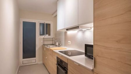 4-bedroom apartment for rent in Eixample bills included - Photo 3