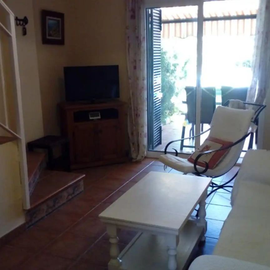 Casa adosada de alquiler en Avenida de las Cumbres, 31, Islantilla Golf - Foto 1