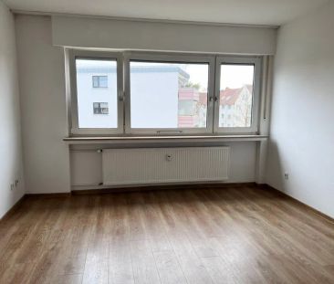 Refrath: 3-Zimmer-Wohnung mit Balkon und Stellplatz - Photo 1