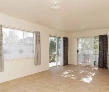 Ready to move in- Comfortable living - Photo 5