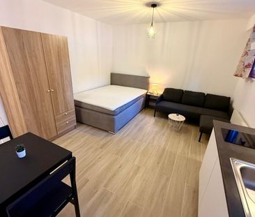 Charmant petit studio rénové - A L'ANNEE - Photo 2