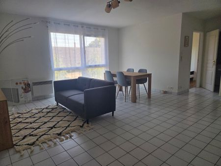 Location Appartement 2 pièces 47m² - Photo 2