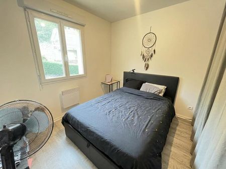 Location Appartement 3 pièces 53m² CAGNAC LES MINES 81130 - Photo 3